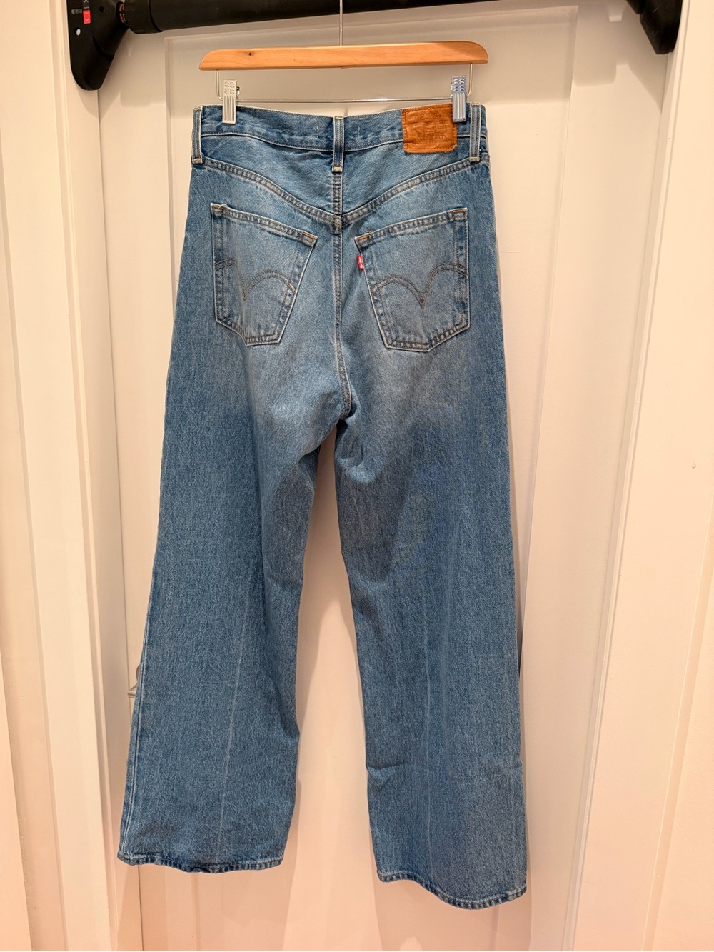 Levi's Ribcage Wide-Leg Jeans - Picture 2 of 6